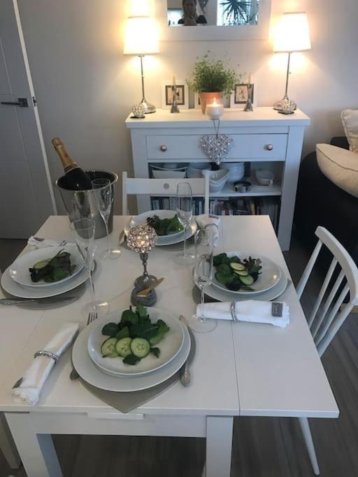 Luxury Modern Apt With Parking On Leigh Broadway Leilighet Eksteriør bilde
