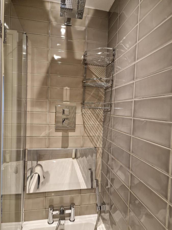 Luxury Modern Apt With Parking On Leigh Broadway Leilighet Eksteriør bilde