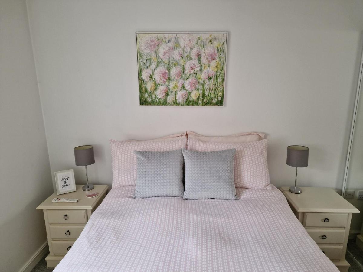 Luxury Modern Apt With Parking On Leigh Broadway Leilighet Eksteriør bilde